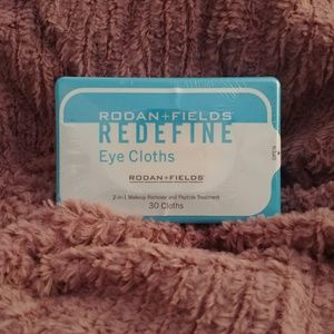 Rodan+Fields eye cloths